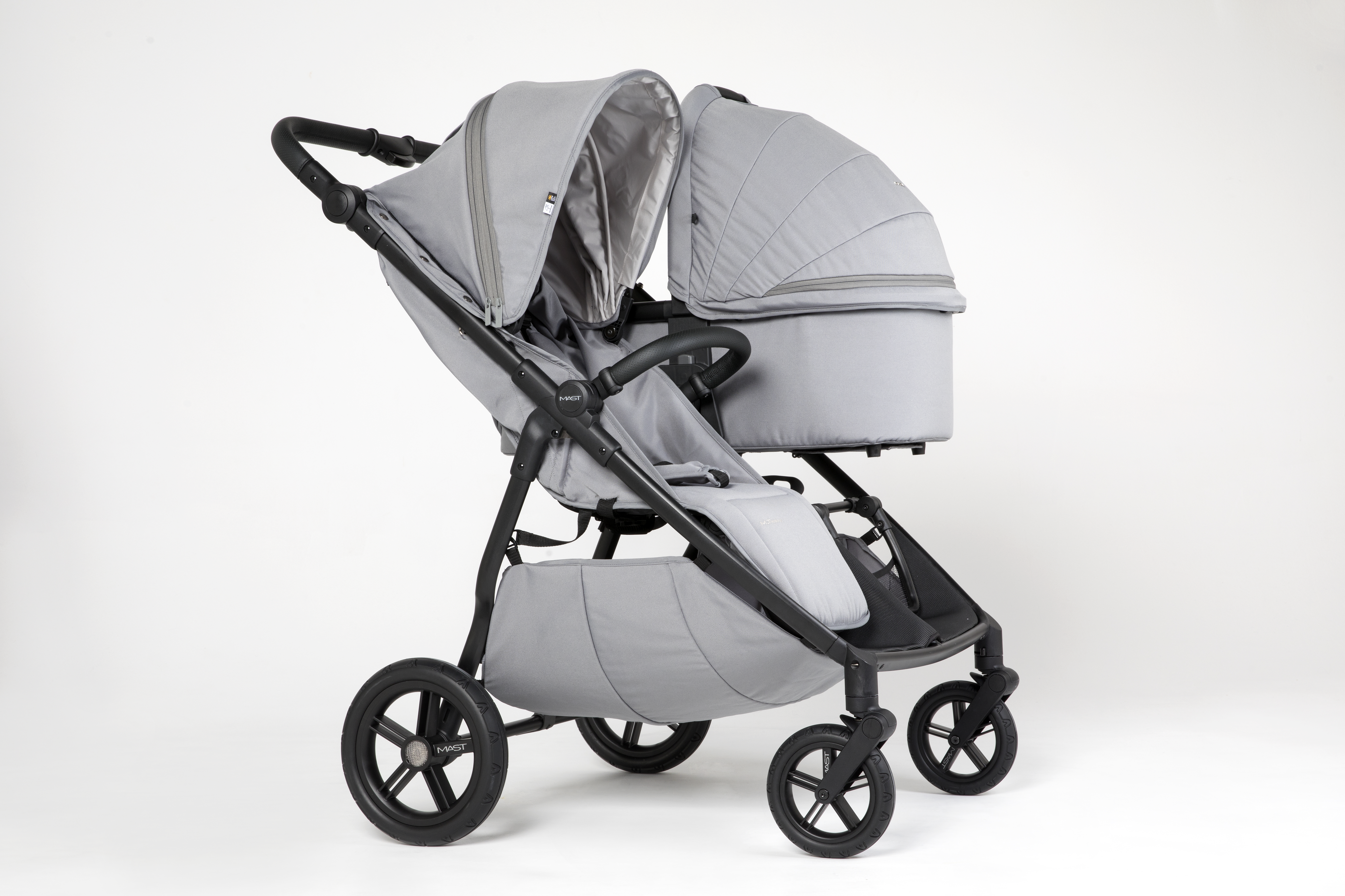 M.Twin x Bassinet  M.Twin x Bassinet